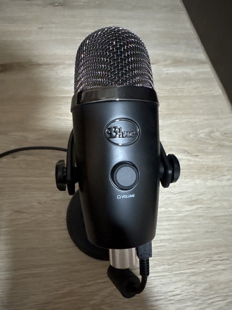 Blue Yeti USB Microphone - Black65725993721473111