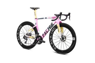 (Category: ) located in . Submitted by paragon.cycles (Listing ID 1426290758, Image 1). Description: .