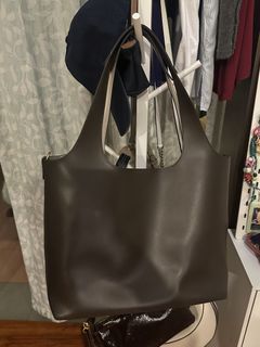 (Category: ) located in . Submitted by alysaleee (Listing ID 1426315614, Image 1). Description: .