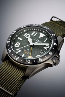（分類：）位於 。 由 carywatches 提交（商品編號 1426252602，圖片 1）。簡介： 。