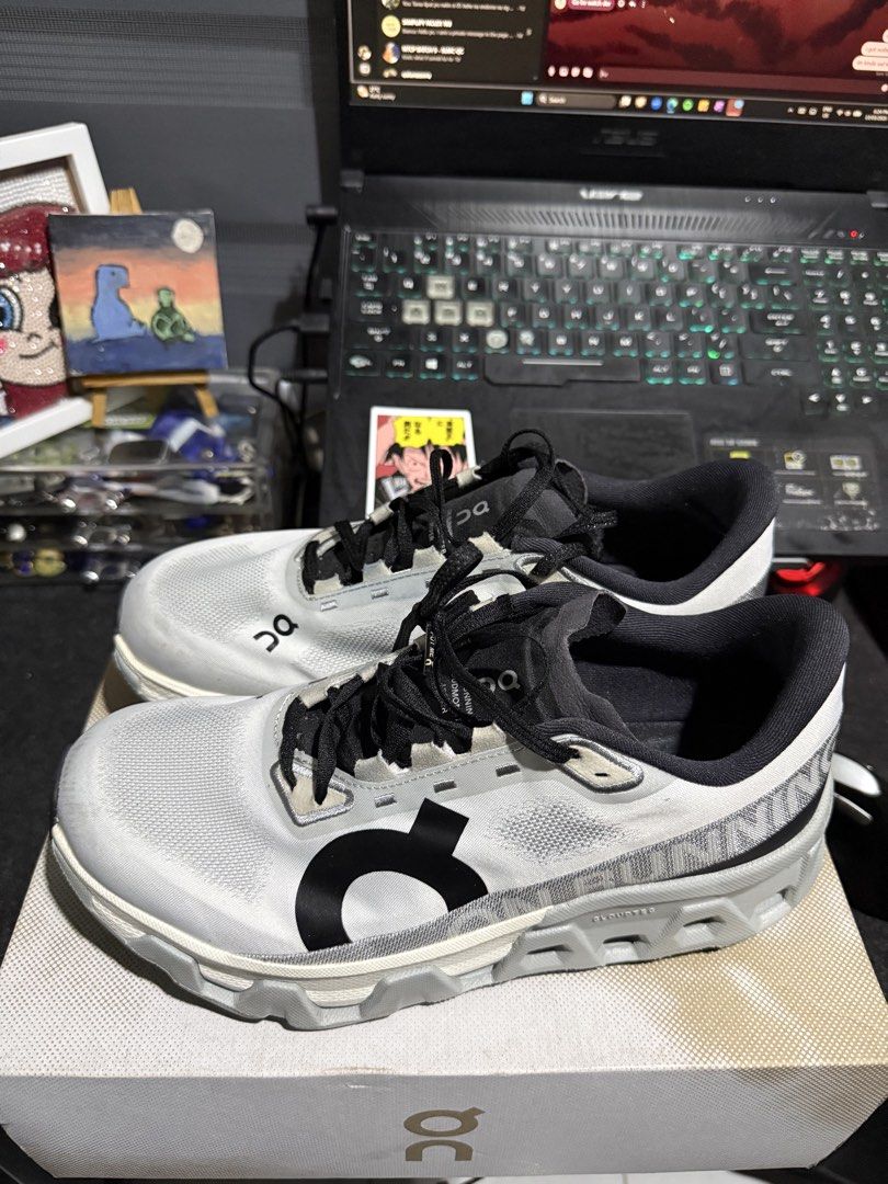 Cloudmonster Hyper (Category: Sneakers) located in Quezon City. Submitted by 9abriel (Listing ID 1426285439, Image 2). Description: Selling my preloved On cloudmonster hyper (Glacier/Ivory) Rate: 10/10 (Like brand new) Size 8.5 Mens Used like twice or thrice lang With box and dans bag (bought this from sm north dans store) 101% Authentic Bought this for ₱12,590.00 RFS: my feet are size 9-9.5 talaga hahaha, wala size that time kaya i bought it nal