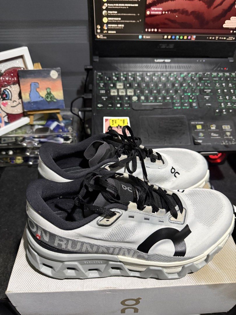 Cloudmonster Hyper (Category: Sneakers) located in Quezon City. Submitted by 9abriel (Listing ID 1426285439, Image 1). Description: Selling my preloved On cloudmonster hyper (Glacier/Ivory) Rate: 10/10 (Like brand new) Size 8.5 Mens Used like twice or thrice lang With box and dans bag (bought this from sm north dans store) 101% Authentic Bought this for ₱12,590.00 RFS: my feet are size 9-9.5 talaga hahaha, wala size that time kaya i bought it nal