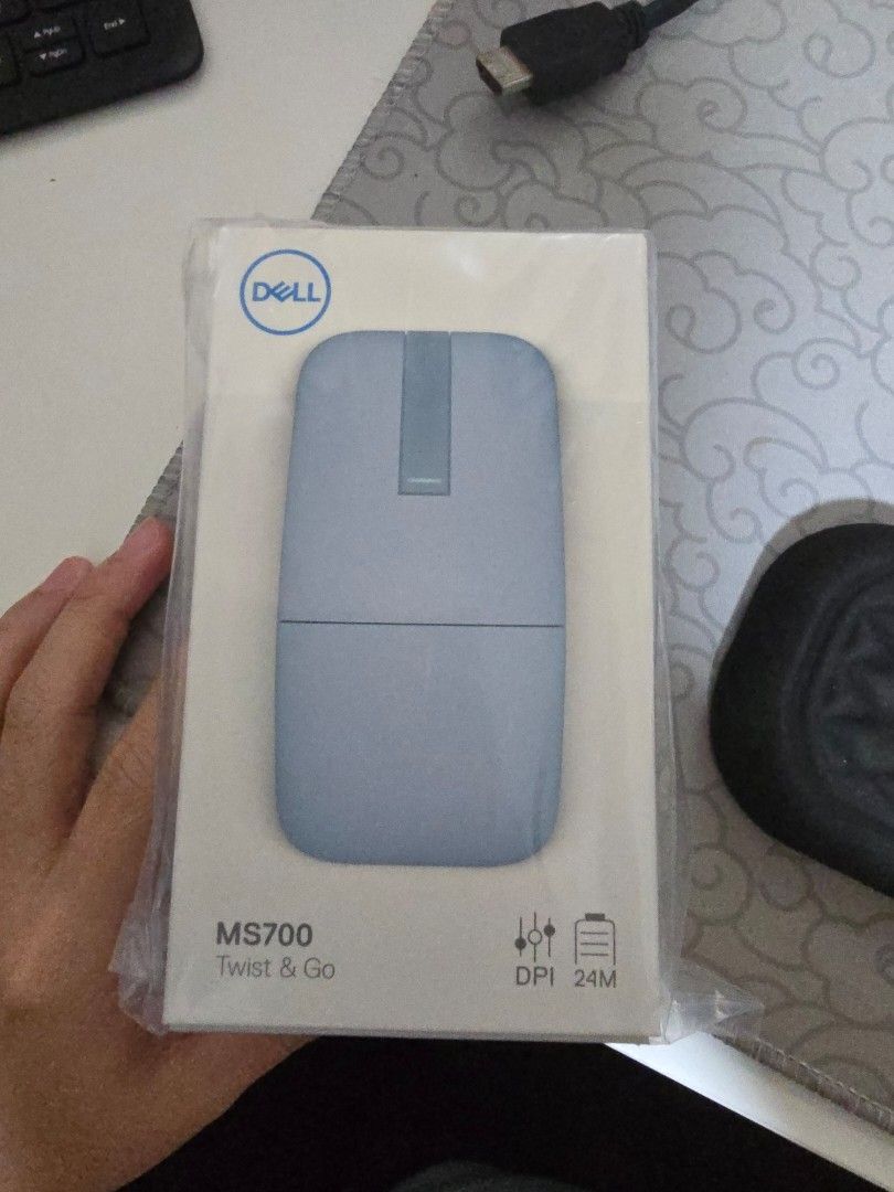 Dell Bluetooth Travel Mouse (MS700)