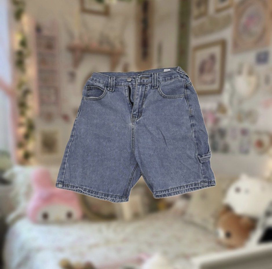 Denim Jorts (Category: Shorts) located in Manila. Submitted by sofiaax (Listing ID 1426201676, Image 1). Description: -the color is medium wash blue -condition is 10/10, no flaws! -super cute and pairs with everything payment: gcash onlyy delivery: j&t or lalamove :) tags: y2k 2000s carpenter baggy shorts denim coquette dainty pinterest style skater girl basic jeans h&m zara bershka mango uniqlo cotton on cider lovito pullandbear stradivarius.