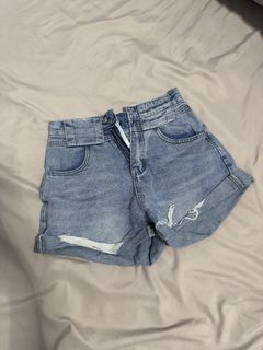 (Category: ) located in . Submitted by minibuzz (Listing ID 1426308555, Image 1). Description: .
