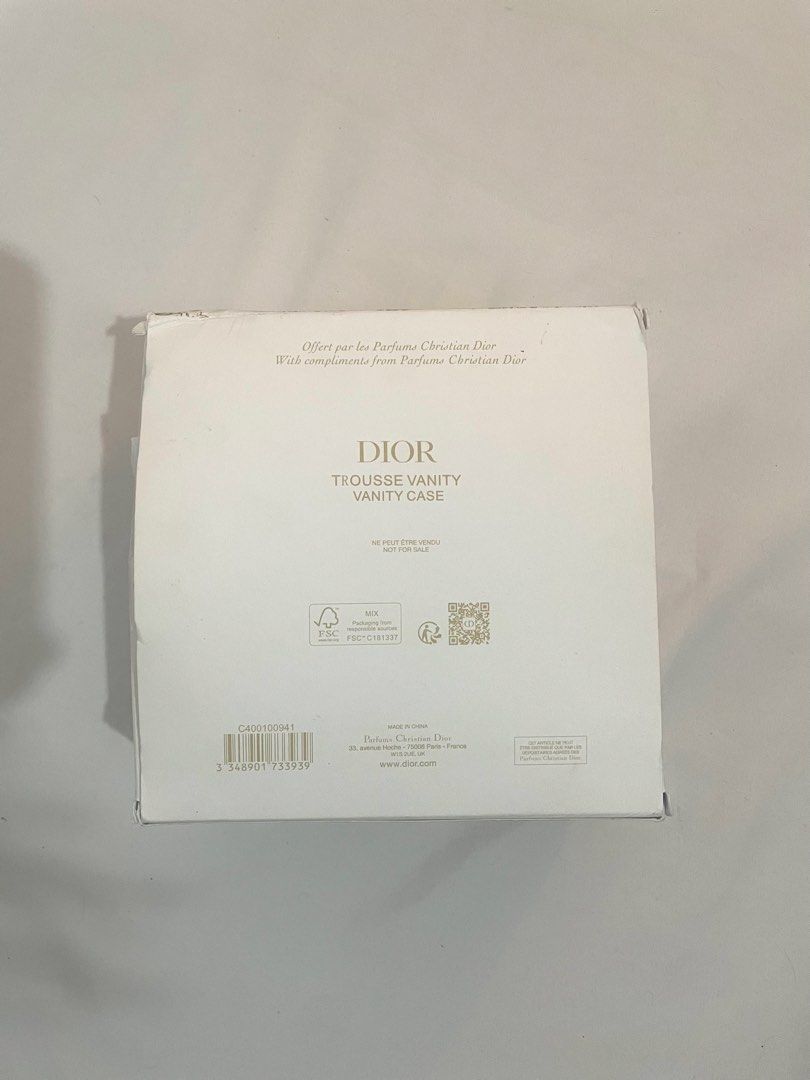 Dior Trousse Vanity Case (Category: Purses & Pouches) located in Makati City. Submitted by odimails (Listing ID 1426228392, Image 2). Description: 🌟 Dior Trousse Vanity Case 🌟 location: Makati City / Parañaque City 🌟 same day delivery/gogo express/j&t 🌟 dm for more details!.