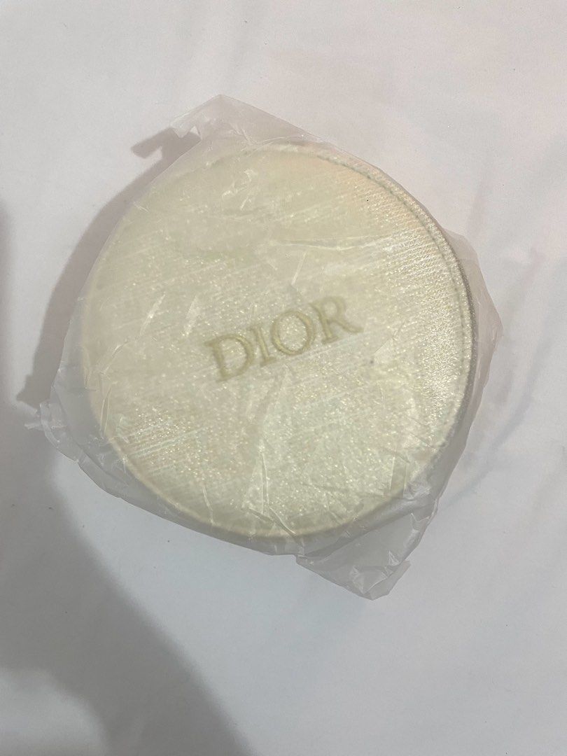 Dior Trousse Vanity Case (Category: Purses & Pouches) located in Makati City. Submitted by odimails (Listing ID 1426228392, Image 3). Description: 🌟 Dior Trousse Vanity Case 🌟 location: Makati City / Parañaque City 🌟 same day delivery/gogo express/j&t 🌟 dm for more details!.