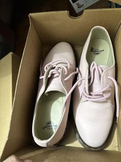 （分類：）位於 。 由 movingoutsale321 提交（商品編號 1426312509，圖片 1）。簡介： 。