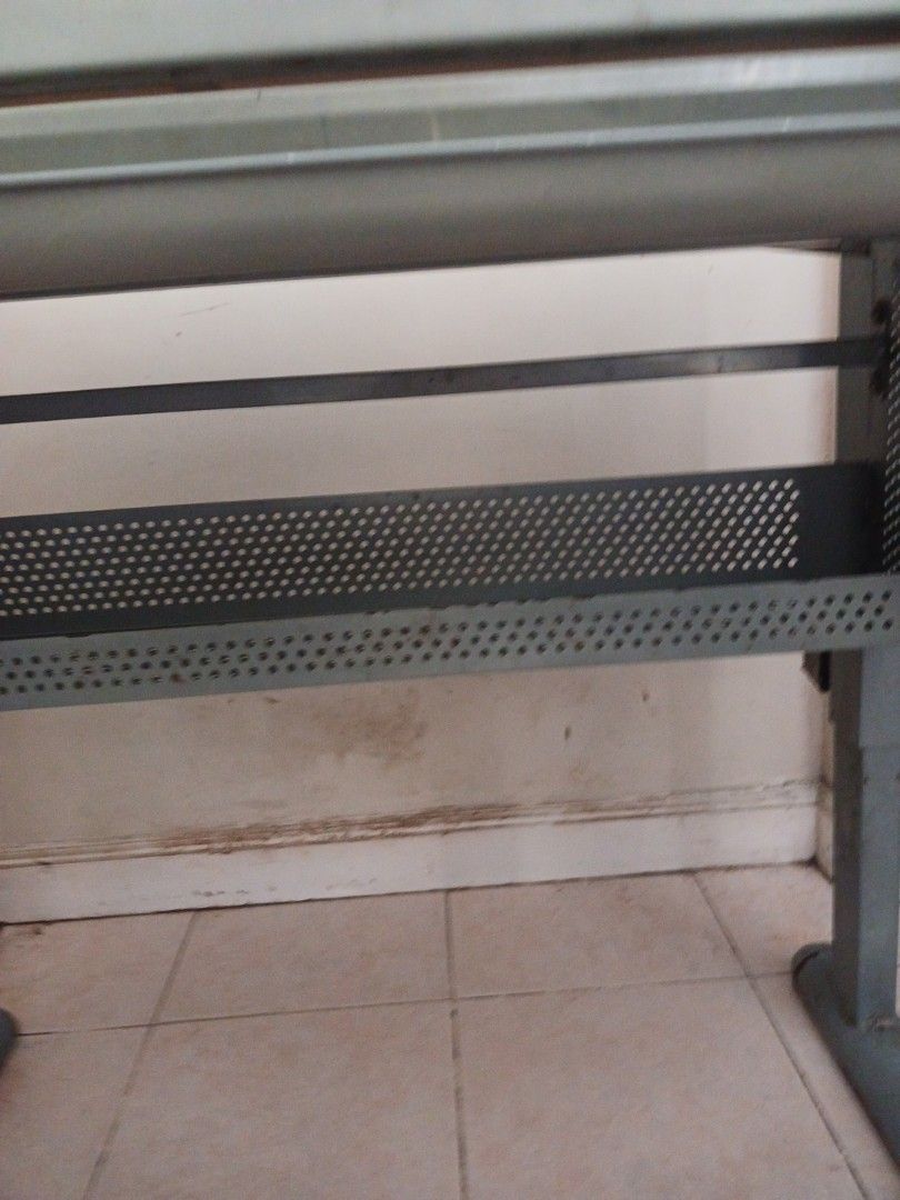 Drafting Table (Category: Tables & Sets) located in Quezon City. Submitted by proteinpancake (Listing ID 1426201454, Image 2). Description: L37.5inc x 25inc - Adjustable height & tilt *Negotiable for sure buyer.
