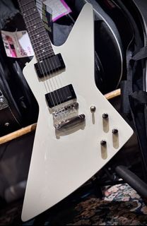 (Category: ) located in . Submitted by JamcrewMusicStudio (Listing ID 1426195288, Image 1). Description: .