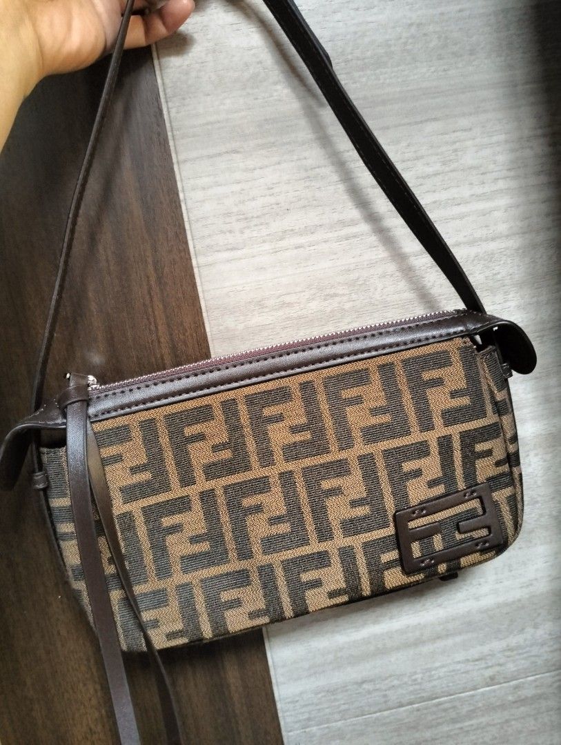 Fendi Shoulder Bag (Category: Luxury Bags & Wallets) located in Cavite. Submitted by joyceshopppe14 (Listing ID 1426265450, Image 1). Description: Preloved fendi good condition .