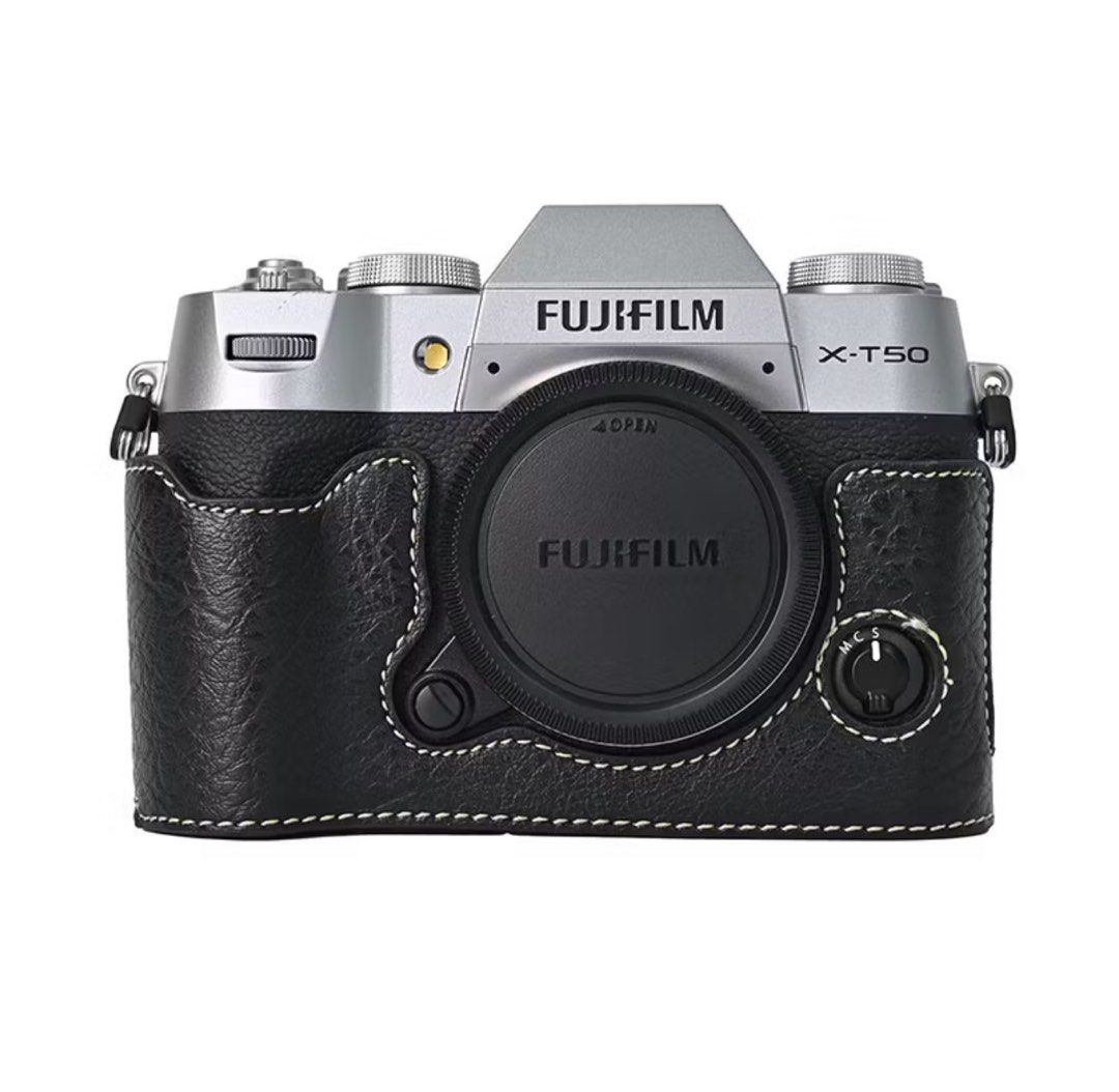 Fujifilm X-T50 Camera Case and Strap (Category: Camera Bags & Carriers) located in San Pedro. Submitted by bts.tmikaela (Listing ID 1426238513, Image 2). Description: RFS - bought the wrong case (my camera is xt10 lol) bought it for 580.