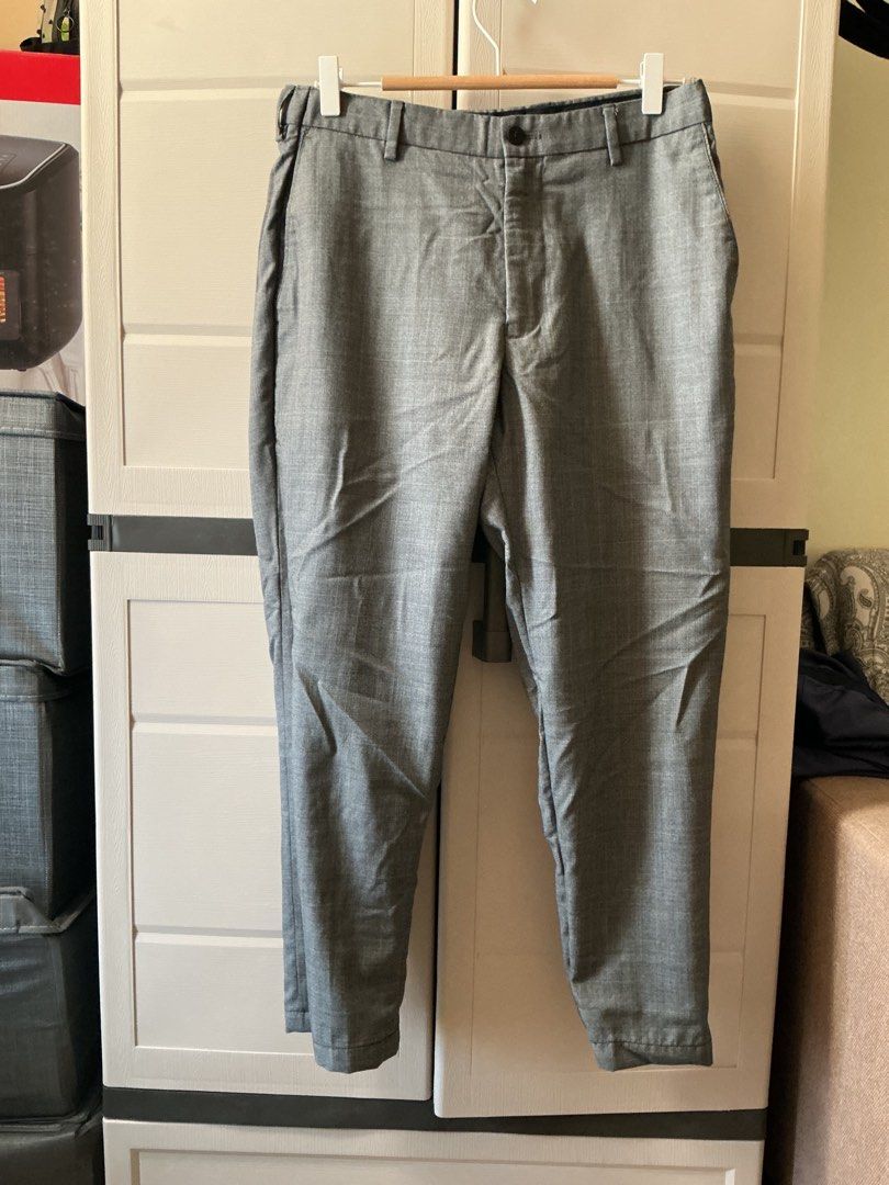 G2000 Black Gray Trousers Size 32 (Category: Trousers) located in Taguig. Submitted by prelovedby.em (Listing ID 1426276093, Image 1). Description: Great condition Length is altered.