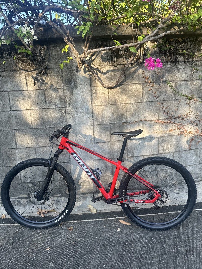 Giant Talon 2 27.5 FRAME FOR SWAP (Category: Bicycles) located in Manila. Submitted by deveramaxi09722 (Listing ID 1426201072, Image 2). Description: FOR SWAP MTB FRAME GIANT TALON 2 27.5 WILLING TO ADD,PM.