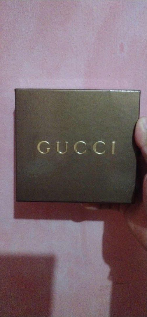 Gucci Leather Wallet (Category: Luxury Bags & Wallets) located in Quezon City. Submitted by dhexyoblepias (Listing ID 1426213401, Image 3). Description: .