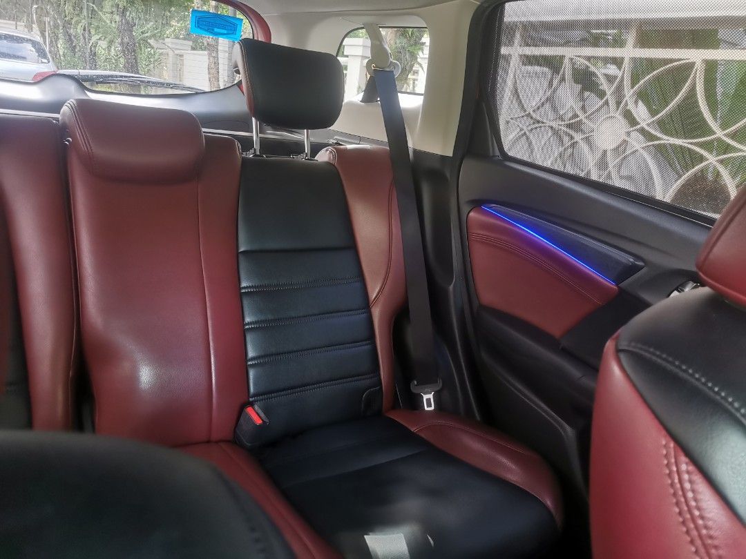 Honda Shuttle Hybrid 1.5 (A) (Category: Used Cars) located in Singapore. Submitted by YewteeArea (Listing ID 1426205946, Image 3). Description: Gearbox done late 2024. 4 new tyres on. 17rim and big brake kit and new suspension racing kit install (one month).. Rear auto tailgate (3month) PRICE Negotiable 👌.