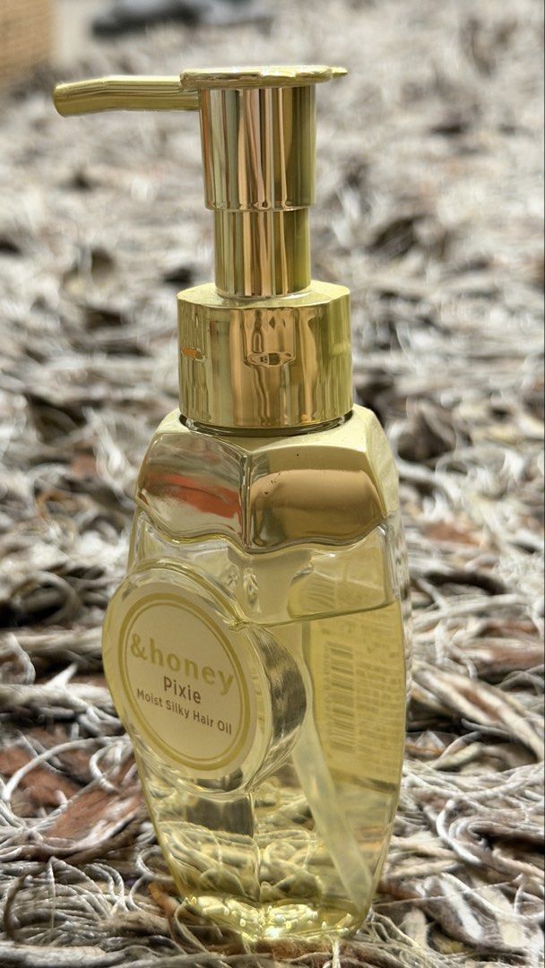 &honey Pixie Moist Silky Hair Oil (Category: Hair) located in Pasig City. Submitted by ysa.declutters (Listing ID 1426364747, Image 1). Description: .