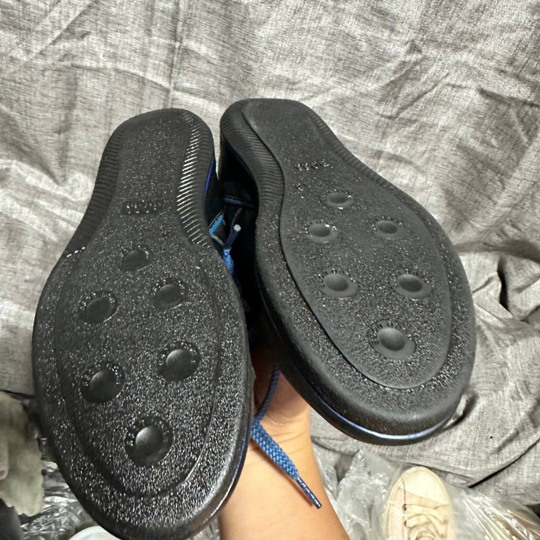 Hugo boss plat shoes (Category: Casual Shoes) located in Manila. Submitted by almonddy26 (Listing ID 1426368836, Image 3). Description: 🤍Item: Hugo boss plat shoes 🤍Brand: Hugo boss 🤍Matirial: Leather 🤍Quality: Original 🤍color: Black 🤍Size: 40 euro 🤍Sex: For men 🤍Issue: Sign of use 🤍Condition Rate: 9/10 🤍Other info:.