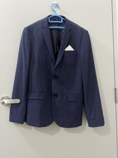 (Category: ) located in . Submitted by wardrobedeals (Listing ID 1426371364, Image 1). Description: .