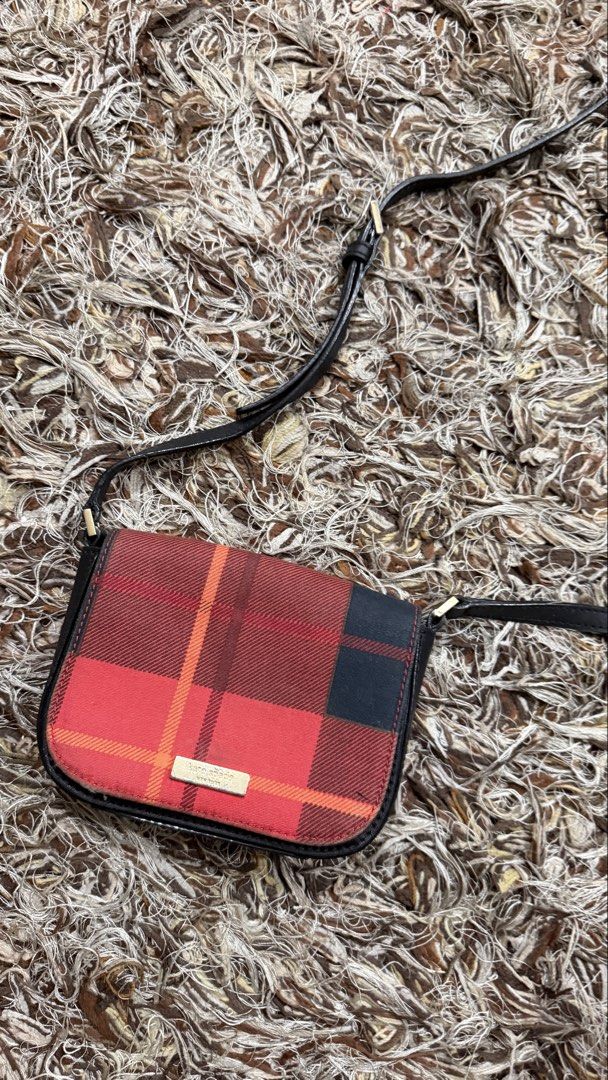 Kate Spade Plaid Crossbody Bag (Category: Cross-body Bags) located in Pasig City. Submitted by ysa.declutters (Listing ID 1426364593, Image 3). Description: See photos for condition.