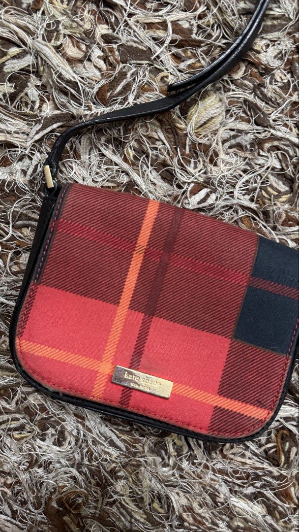Kate Spade Plaid Crossbody Bag (Category: Cross-body Bags) located in Pasig City. Submitted by ysa.declutters (Listing ID 1426364593, Image 2). Description: See photos for condition.