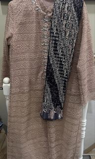 (Category: ) located in . Submitted by thehangerpreloved (Listing ID 1426202121, Image 1). Description: .