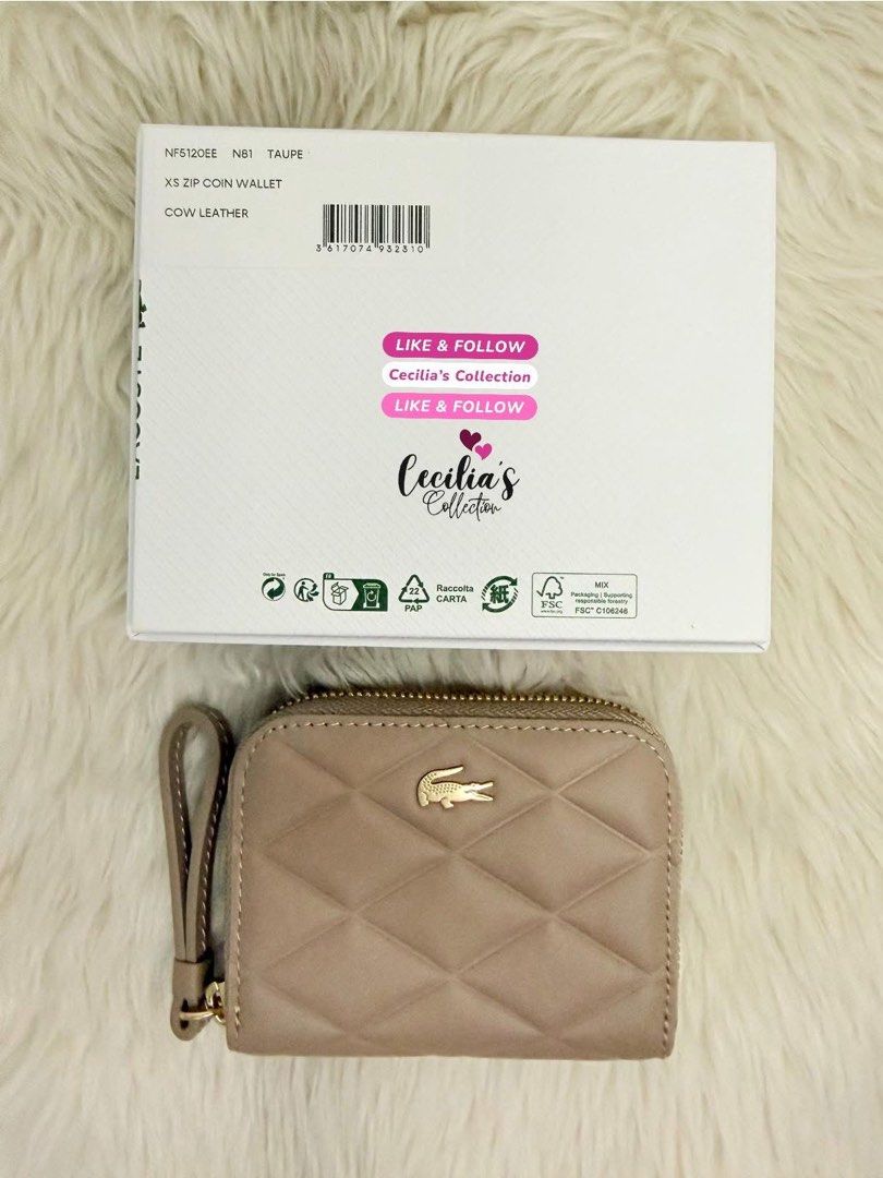 Lacoste Small Crocodelle Leather Coin Purse (Category: Wallets & Card holders) located in Paranaque City. Submitted by ceciliascollection (Listing ID 1426147252, Image 3). Description: 𝓛𝓪𝓬𝓸𝓼𝓽𝓮 𝓢𝓶𝓪𝓵𝓵 𝓒𝓻𝓸𝓬𝓸𝓭𝓮𝓵𝓵𝓮 𝓛𝓮𝓪𝓽𝓱𝓮𝓻 𝓒𝓸𝓲𝓷 𝓟𝓾𝓻𝓼𝓮 ❣️𝗢𝗡 𝗛𝗔𝗡𝗗 & 𝗥𝗘𝗔𝗗𝗬 𝗧𝗢 𝗦𝗛𝗜𝗣❣️ 💯𝗔𝘂𝘁𝗵𝗲𝗻𝘁𝗶𝗰 𝗳𝗿𝗼𝗺 𝗟𝗮𝗰𝗼𝘀𝘁𝗲 𝗦𝗶𝗻𝗴𝗮𝗽𝗼𝗿𝗲 💰Mall Price ₱6,250.00 ✔️color: taupe ✔️brand new with tag ✔️with box ✔️wi