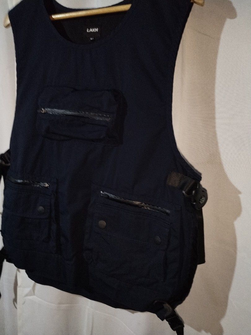 LAKH Tactical Multi pocket Vest - Navy Blue (Category: Vests) located in Pasig City. Submitted by loveforlux_2025 (Listing ID 1426382303, Image 2). Description: medium fits large.