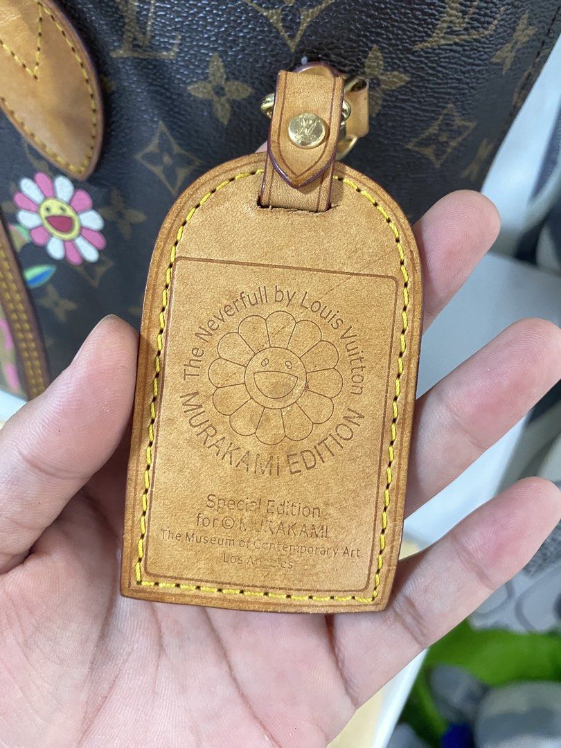 Louis Vuitton Neverfull Murakami Edition Tote Bag (Category: Luxury Bags & Wallets) located in Tagum. Submitted by amarasluxbag (Listing ID 1426287338, Image 2). Description: With minimal cracks sa leather Maganda pa May mga kunting dirt lang sa body Coded .