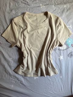 (Category: ) located in . Submitted by iv.kly (Listing ID 1426245509, Image 1). Description: .