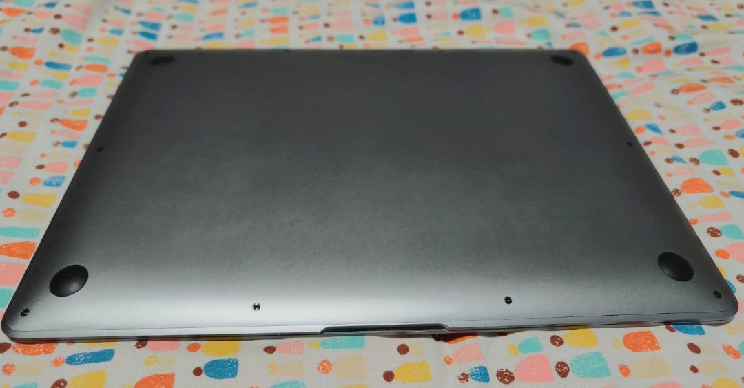 MacBook Air 13-inch (2020)412330680606402562