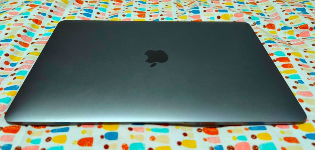 MacBook Air 13-inch (2020)