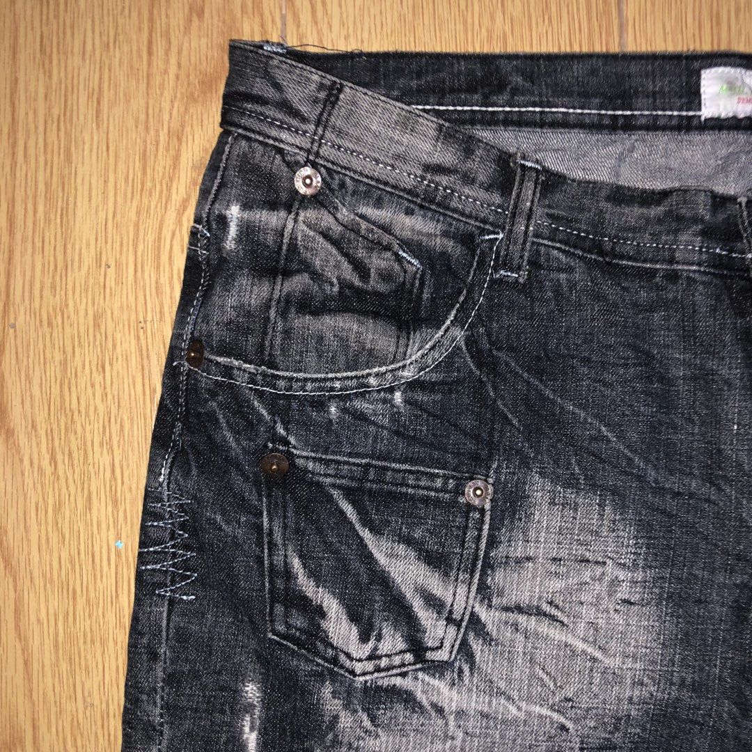 Mail Project Alternative Denim (Category: Jeans) located in Manila. Submitted by aehls (Listing ID 1426190923, Image 3). Description: ⋆ waist 34 ⋆ length 43.5 ⋆ hem 16 ⋆ distressed hem ❦ mine @ 799 PHP note ! color may vary due to lighting .