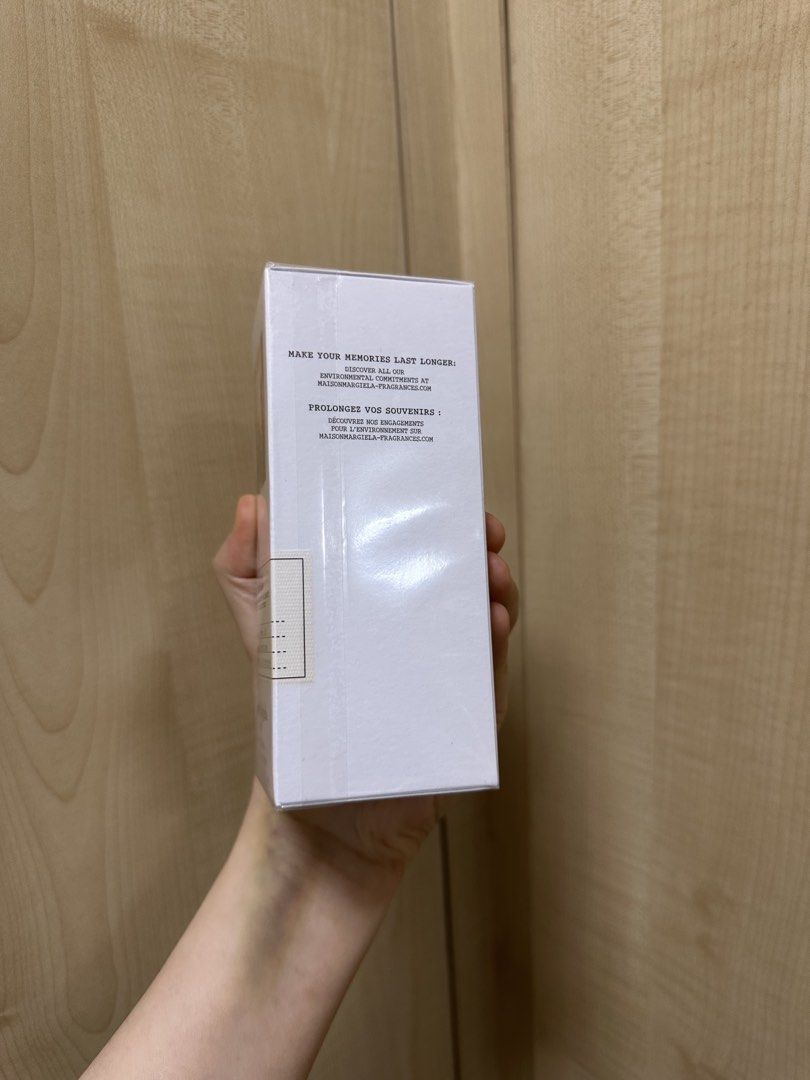 Maison Margiela ON A DATE EDT (Category: Fragrance & Deodorants) located in Quezon City. Submitted by favesforless (Listing ID 1426220473, Image 2). Description: Brand new Never used Guaranteed authentic or money back Bought in rustans shangrila SRP 9350 Rfs need funds.