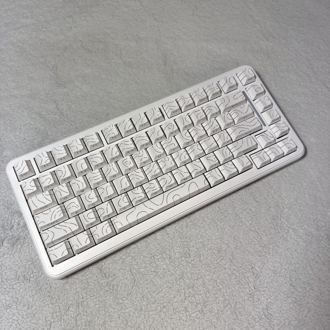 MAMBASNAKE M82 HE Magnetic Switch Keyboard (Category: Computer Keyboard) located in Paranaque City. Submitted by hershey_august (Listing ID 1426358445, Image 2). Description: .