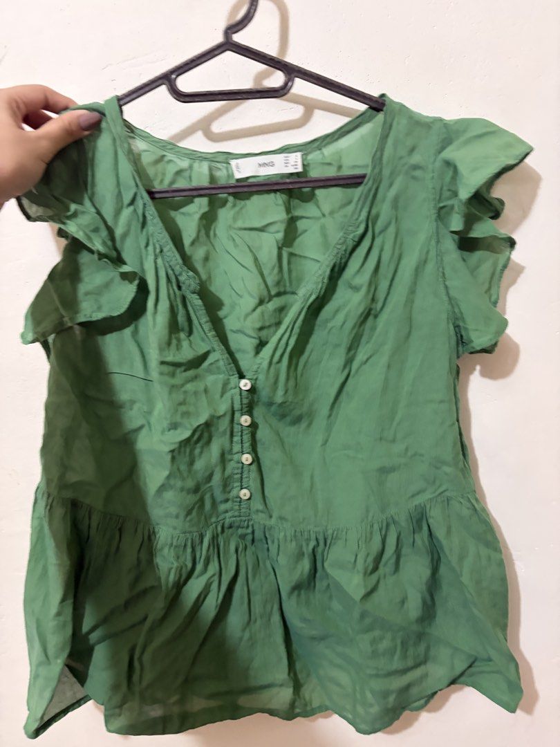 Mango Green Babydoll Peplum Top (Category: Blouses) located in Cebu City. Submitted by junneichan (Listing ID 1426313533, Image 3). Description: light fabric mango babydoll top beautiful green color ships from cebu.