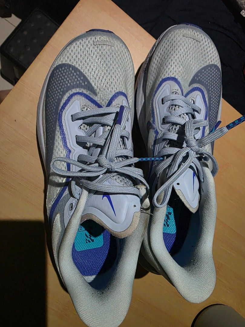 Nike Zoom Fly 6 Running Shoes (Category: Sneakers) located in Makati City. Submitted by domvasallo (Listing ID 1426246275, Image 3). Description: approx 20km in mileage. used 2x for 10km each no more box.