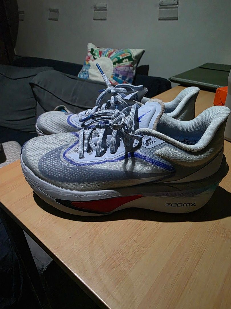 Nike Zoom Fly 6 Running Shoes (Category: Sneakers) located in Makati City. Submitted by domvasallo (Listing ID 1426246275, Image 2). Description: approx 20km in mileage. used 2x for 10km each no more box.