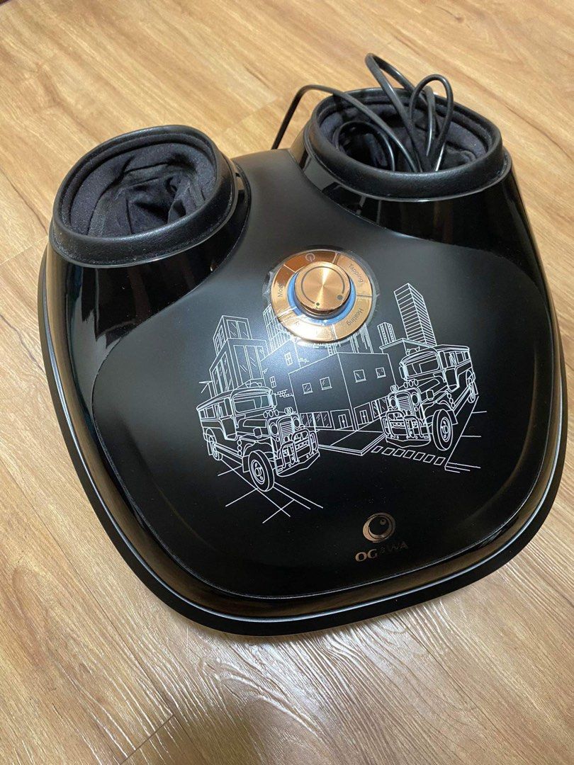 Ogawa Foot Massager (Category: Massage Devices) located in Pasig City. Submitted by eulybabes (Listing ID 1426234010, Image 1). Description: OGAWA Tapping Foottee. Purpose: Designed to relax and relieve tension in the feet through tapping and rolling massage techniques. Features: Includes three professional foot reflexology programs and three massage modes. Hindi masyadong nagamit..