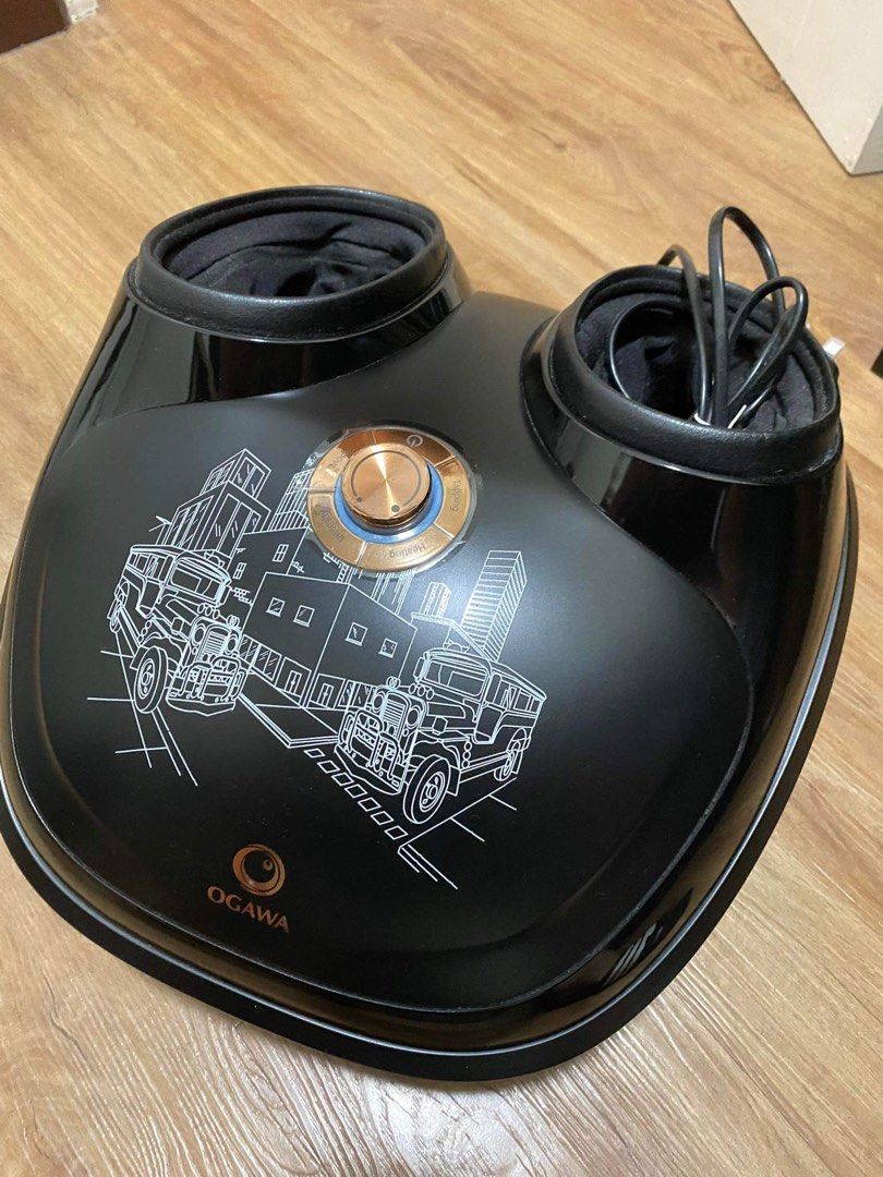 Ogawa Foot Massager (Category: Massage Devices) located in Pasig City. Submitted by eulybabes (Listing ID 1426234010, Image 2). Description: OGAWA Tapping Foottee. Purpose: Designed to relax and relieve tension in the feet through tapping and rolling massage techniques. Features: Includes three professional foot reflexology programs and three massage modes. Hindi masyadong nagamit..