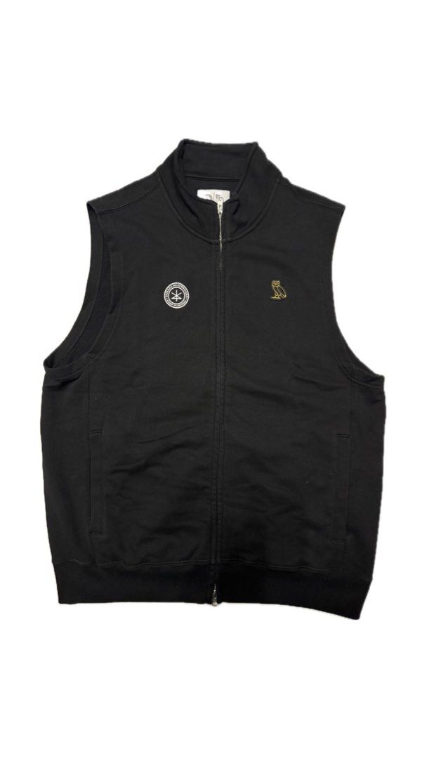 OVO Black Vest (Category: Vests) located in Manila. Submitted by ac3_03 (Listing ID 1426210507, Image 1). Description: Selling❗️ OVO “vest” Size medium Very good condition 📍sta cruz manila.