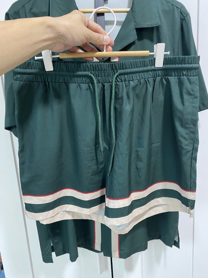 OXGN Men’s Green Coords (Category: Sets & Coordinates) located in Quezon City. Submitted by wearhouze (Listing ID 1426252373, Image 2). Description: New w/o tags.