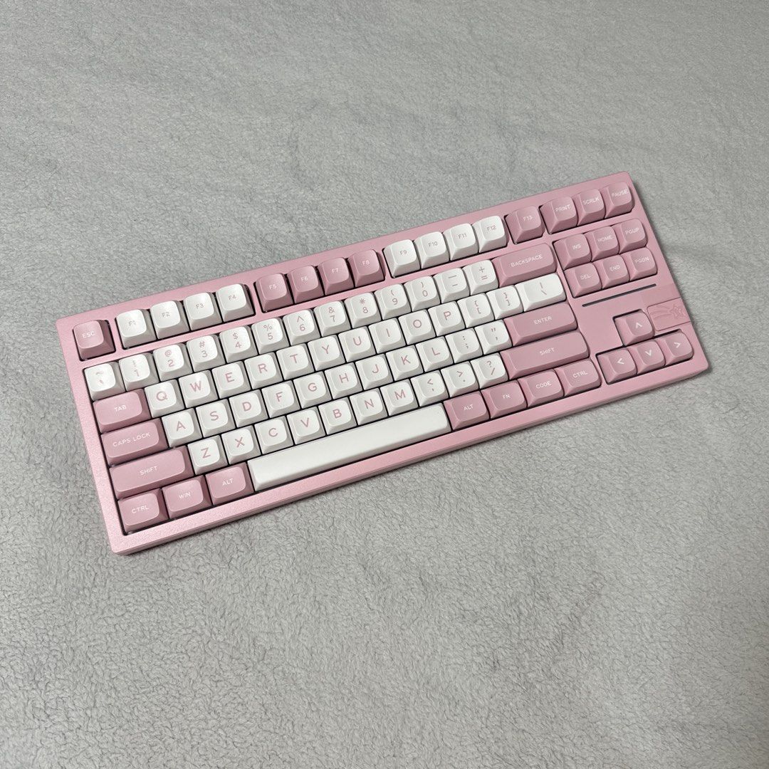 Feker Galaxy 80 Keyboard in Pink (Category: Computer Keyboard) located in Paranaque City. Submitted by hershey_august (Listing ID 1426358226, Image 1). Description: Trimode connectivity Unboxed Used once for content creation only.
