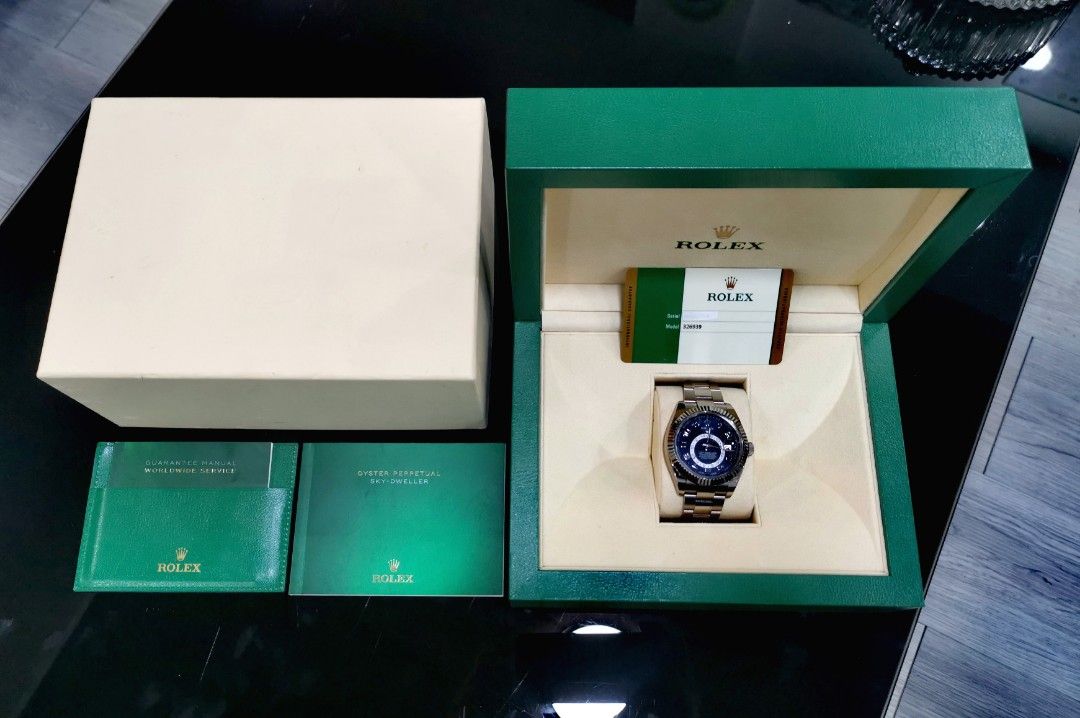 ROLEX Sky Dweller 326939 White Gold Complete 2017 💯 %Authentic (Category: Luxury Watches) located in Mandaluyong City. Submitted by nwatch.ph (Listing ID 1426335093, Image 3). Description: Model 326939 Solid White Gold Size 42MM 9/10 Rating Unpolished Complete All Original Card Date 2017 Sapphire Crystal MSRP ₱3.7M 💯%Authentic or Money Back Thanks Admin.