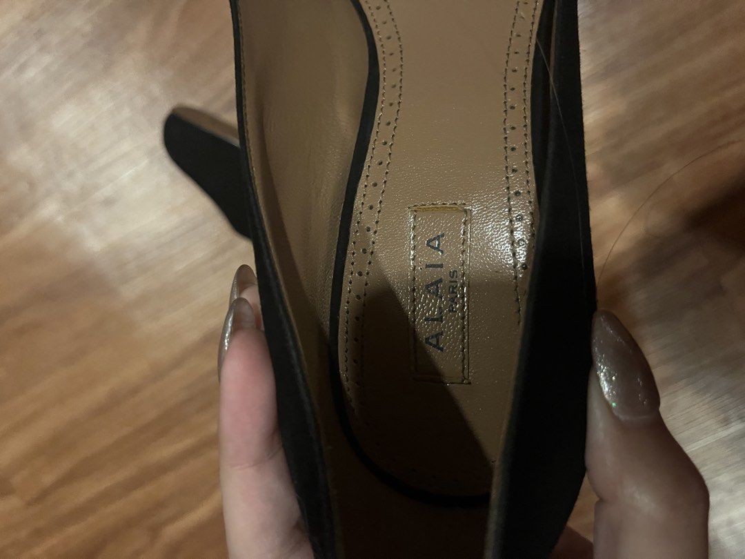[RUSH] Great Condition ALAIA Black Pumps (Category: Heels) located in Quezon City. Submitted by reigniris (Listing ID 1426343226, Image 3). Description: - ALAIA Black Pumps - Size: EU 35 / UK 2 / US 4 - Sleek and elegant design - Perfect for any occasion - 22 cm (im size 6 and fits me).
