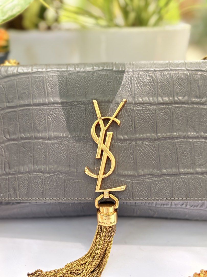 Saint Laurent Kate Tassel Bag (Category: Luxury Bags & Wallets) located in Paranaque City. Submitted by wildcloud.ad2e5b (Listing ID 1426272083, Image 1). Description: .