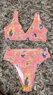 (Category: ) located in . Submitted by ysa.declutters (Listing ID 1426363386, Image 1). Description: .