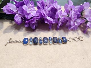 (Category: ) located in . Submitted by royal_treasure_trove (Listing ID 1426248059, Image 1). Description: .