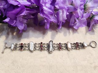 (Category: ) located in . Submitted by royal_treasure_trove (Listing ID 1426255378, Image 1). Description: .