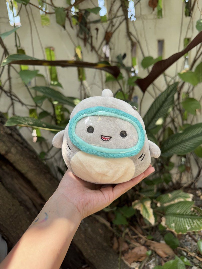 Squishmallows Gordon the Shark Plush (Category: Plushies & Soft Toys) located in Caloocan City. Submitted by raeccas.selections (Listing ID 1426276990, Image 1). Description: - suuuuper cute 🥹🦈 loc: north caloocan / marikina (by sched) MOP: gcash / bank transfer MOD: J&T / lalamove .